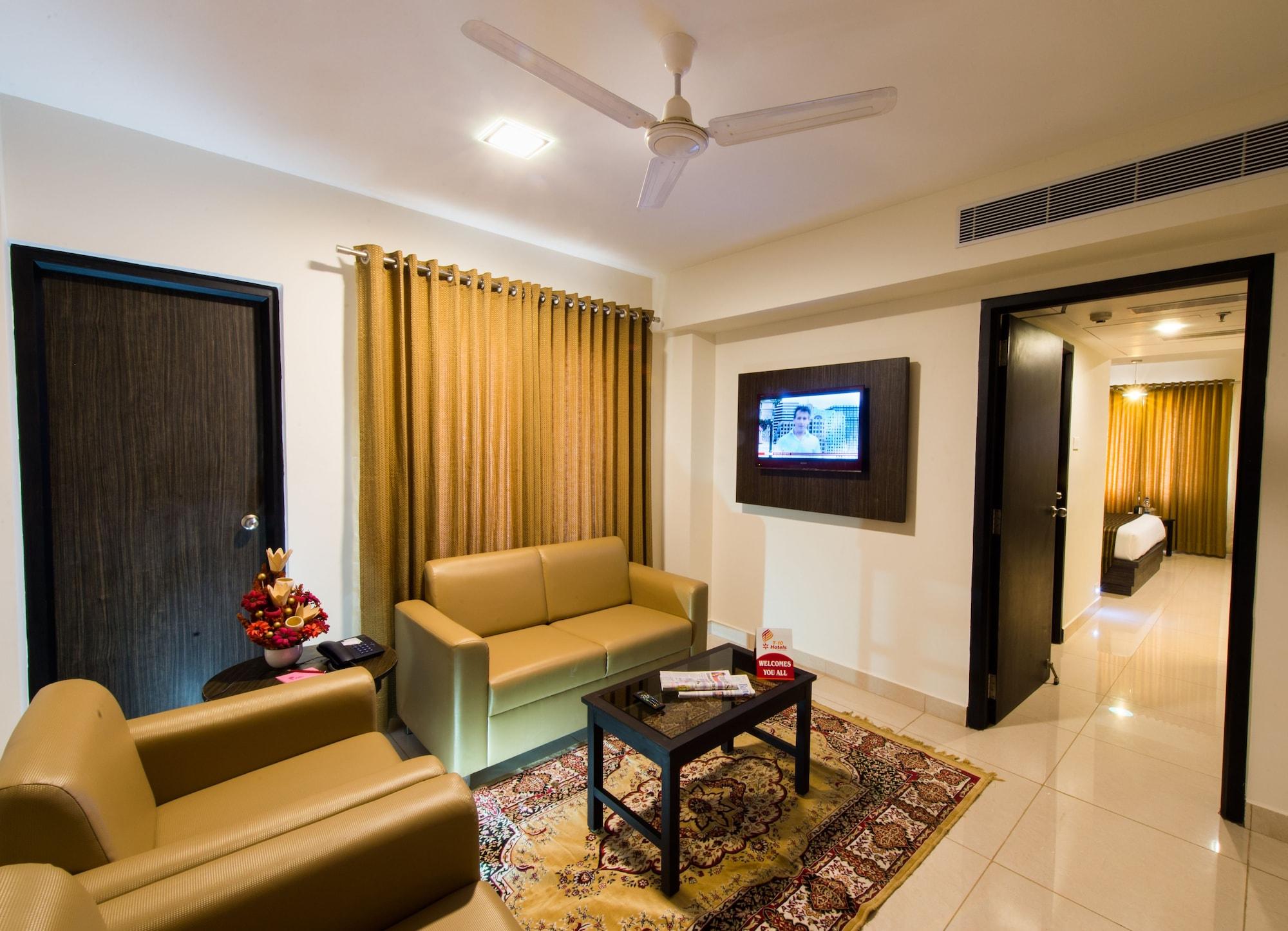 Plaza Hotel Trichy Tiruchirappalli Bagian luar foto