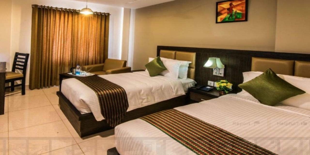 Plaza Hotel Trichy Tiruchirappalli Bagian luar foto