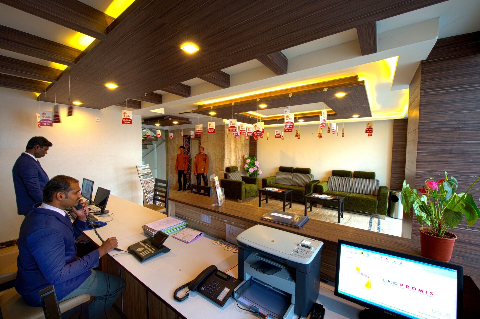 Plaza Hotel Trichy Tiruchirappalli Bagian luar foto